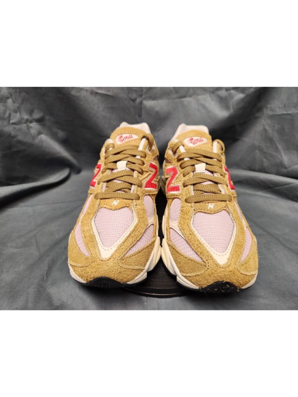 New Balance 9060 Sneakers GC9060VD Beige Pink Girls Size 6.5 NEW IN BOX! - Picture 3 of 13